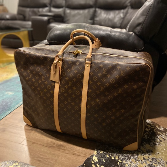 Louis Vuitton Sirius 70 Paid $2779.50 - Picture 4 of 5